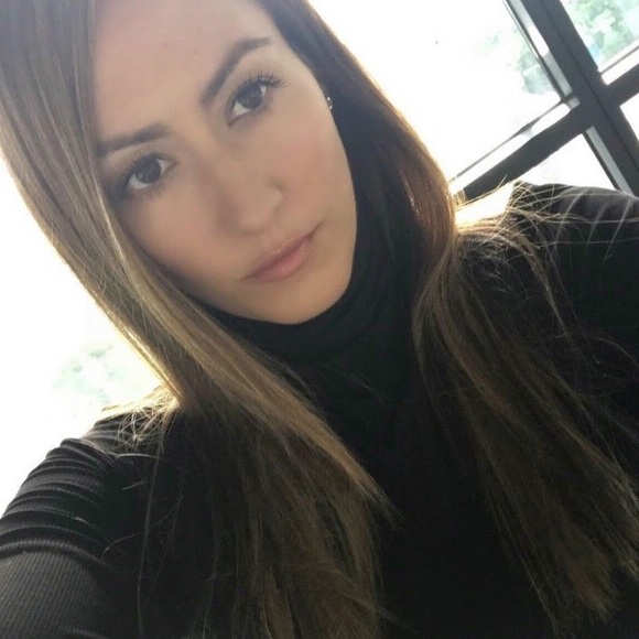 Meet your Posher, Lina - Picture 1 of 1